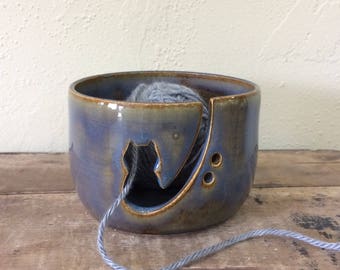 Kitty Yarn Bowl/Cat Yarn Bowl