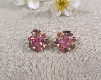 BEAU JEWELS! Beautiful Vintage Gold Tone Rhinestone Clip On Earrings Signed Beau Jewels DL#3374