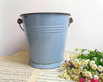 French Enamel Pot/ Pale blue Enamelware / Mid century / Cottage chic / Shabby chic / Garden Balcony Decor / Kitchen decor /Bathroom cottage
