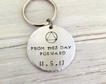 Sober Anniversary Keychain, Sobriety Gift, Sobriety Date, Recovery Keychain, Addiction Recovery Gift, AA Recovery Jewelry, Motivational Gift