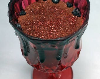 Vampire's Kiss Red Goblet Halloween Bath Bomb