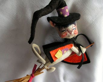 Annalee Witch Broomstick Flying Mouse Witch Vintage 1965 Meredith NH USA Annalee Mobilitee Dolls