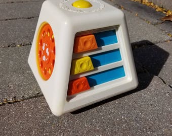 Piscine à boules en forme de cirque fisher price 104 x 137 cm