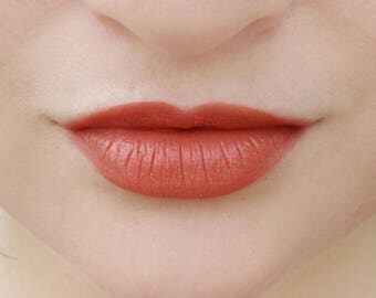Nudist Peach - NATURAL VEGAN soft semi-matte moisturizing lipstick