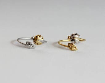 Dual Tone Ladybug Ring / ladybug adjustable ring, insect jewelry, ladybug ring, ladybug open ring / R0-04