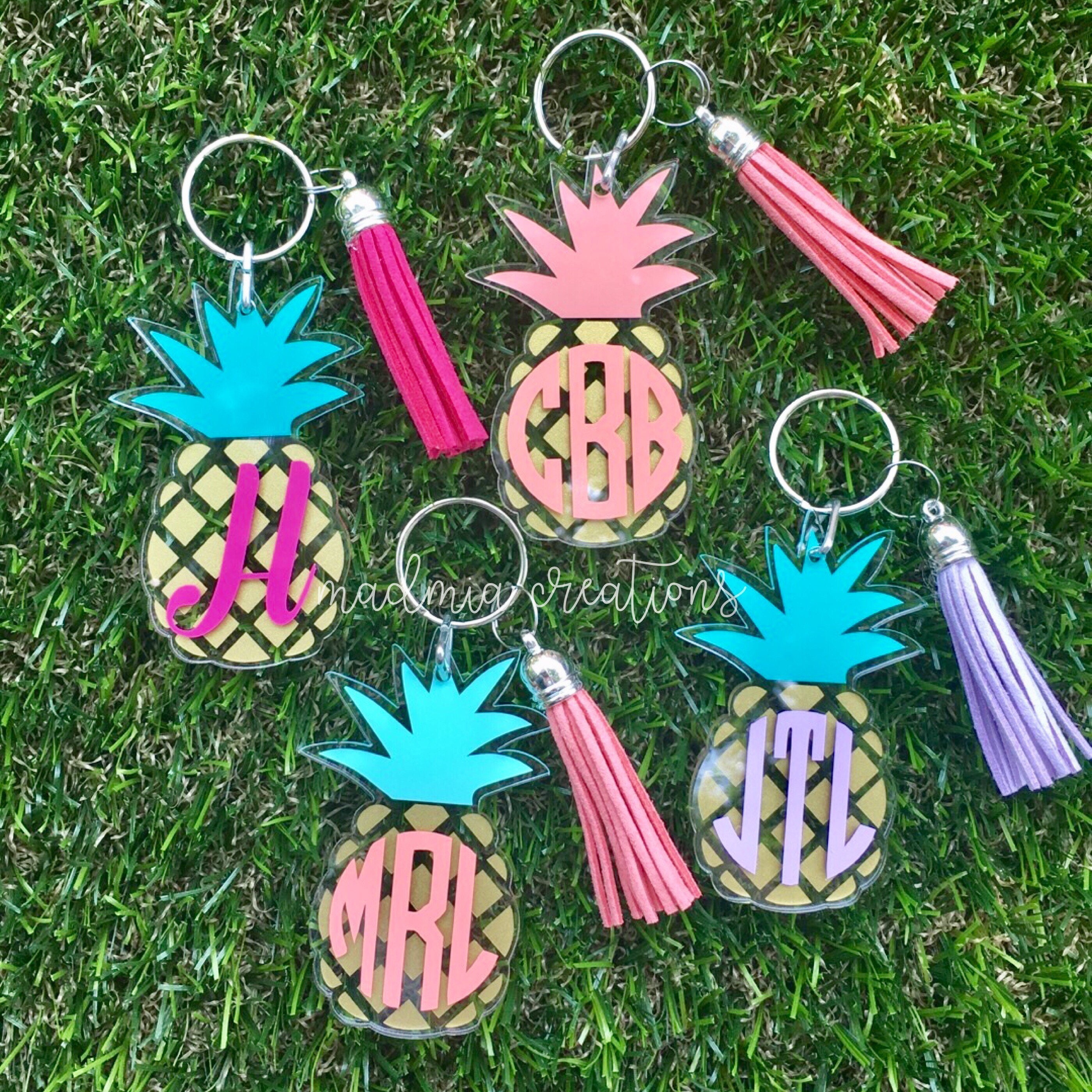 mini pineapple pop it keychain