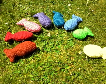WLF Fish catnip toys in different colours!