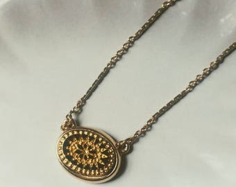Vintage Avon Gold Starburst Choker Necklace