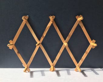 Wooden Accordion Peg Rack - Expandable Vintage Wood Hat Rack / Jewelry Organizer / Wall Organizer / Collapsible Peg Rack