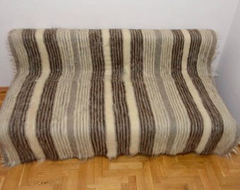 Sheepskin blanket Carpathian eco-friendly 100% sheep wool healing property different