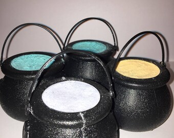 halloween cauldron bath bombs/ cauldron bath bombs/ halloween bath bomb/ Halloween