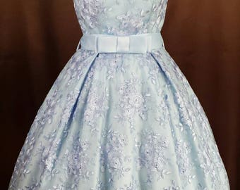 Rockabilly 50s prom dress in light blue satin top