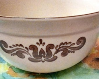 Vintage Pfaitzeraff 2 Quart Brown Village Stone ware Mixing Bowl 456