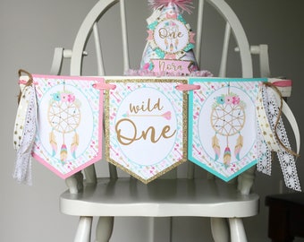 Wild One High Chair Banner - Boho Tribal Dreamcatchers Birthday High Chair Decoration - Tribal Feathers Birthday Party - Fully Assembled