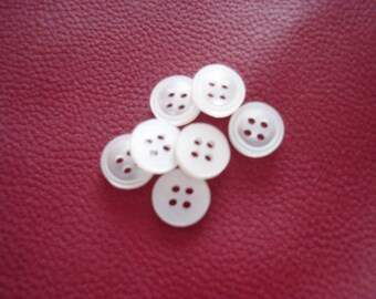 set of seven buttons Pearly reflection