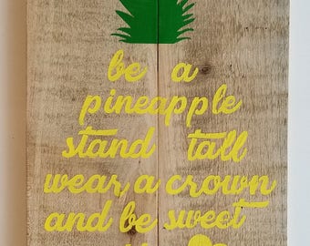 Pineapple Sign