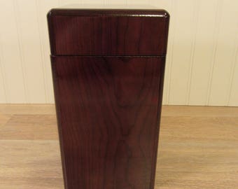 Nice wood cigar humidor with lid- solid, functional, ready to use