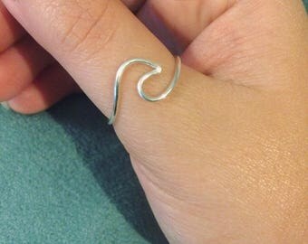Silver Plated Wire Wave Ring - Tidal Wave Thumb Ring - Beach Jewelry - Unique Wire Work Rings - Handcrafted Wire Worked Jewelry