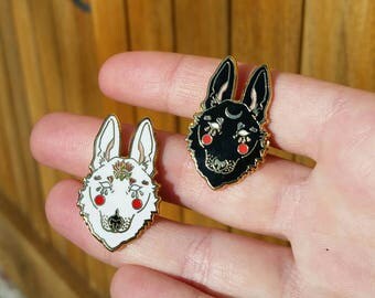 Black and White Wolf Pair Hard Enamel Pin - Lapel pin Inspired, Fantasy, Folk, Game of Thrones. Dog, Ghost, Moon. Gold, pins, wolf pin