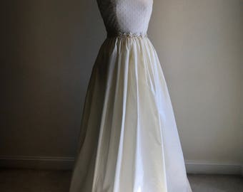 Plus Size Wedding Dress/Taffeta Dress/Ivory Wedding Gown/Pearl Bridal Gown/On Clearance