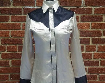 Vintage 40s 50s Womens Satin Western Shirt // Silver Satin Cowgirl Blouse // Rodeo Ready