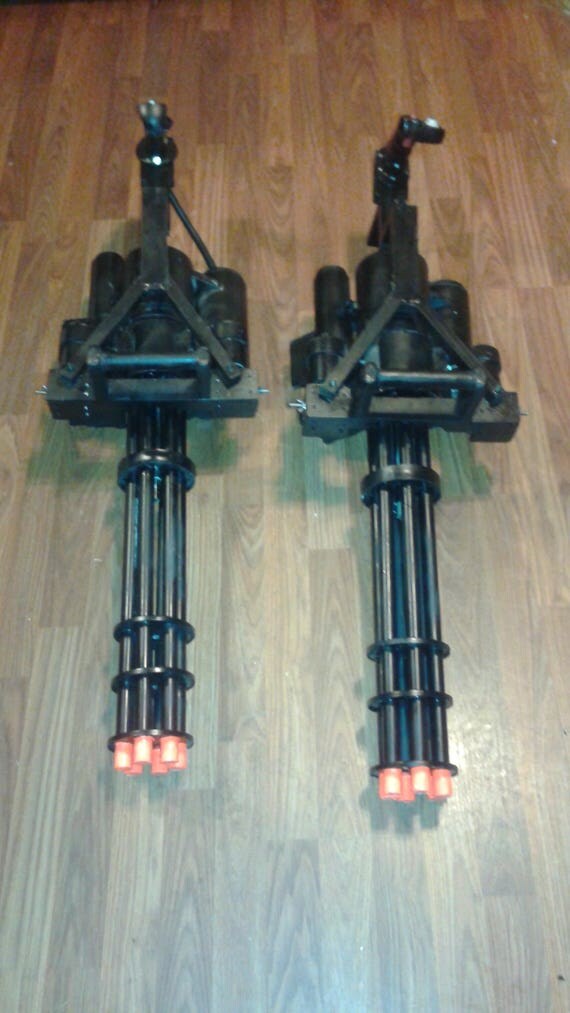 Cosplay, cosplay prop, cosplay weapon, cosplay minigun, LARP minigun, Predator minigun, Punisher minigun, Resident Evil, gatling gun.