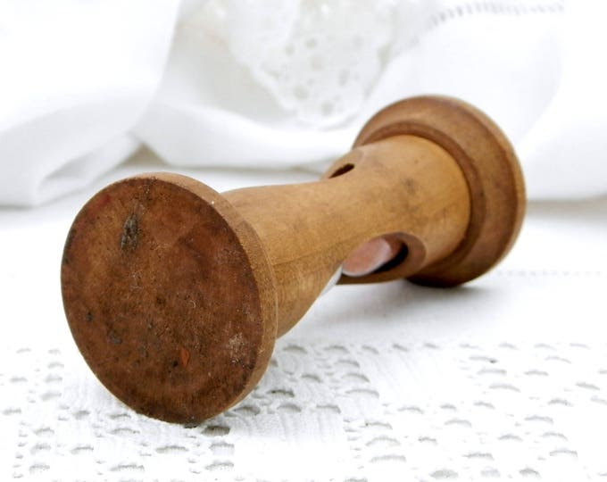 Vintage Traditional Treen Egg Timer, Glass and Pale Pink Sand, French Country Cottage Kitchen Decor, Retro Rustic Cooking Vintage Traditional Treen Egg Timer, Glass and Pale Pink Sand, French Country Cottage Kitchen Decor, Retro Rustic Cooking