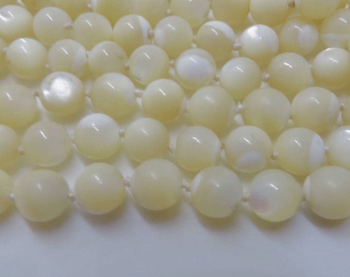 Mother of Pearl Flapper Necklace, Vintage Mermaid Pearls, MOP Beads, 45 Inch Strand