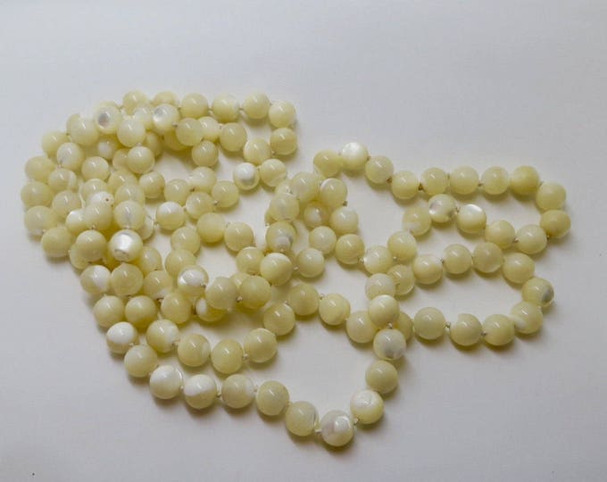 Mother of Pearl Flapper Necklace, Vintage Mermaid Pearls, MOP Beads, 45 Inch Strand