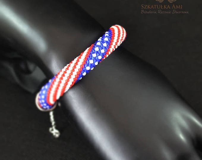 4th of July USA Flag Bracelet American Flag Bracelet Beaded Bead Crochet Patriotic Independence Day Bracelet Gift for Her Beadwoven Bracelet