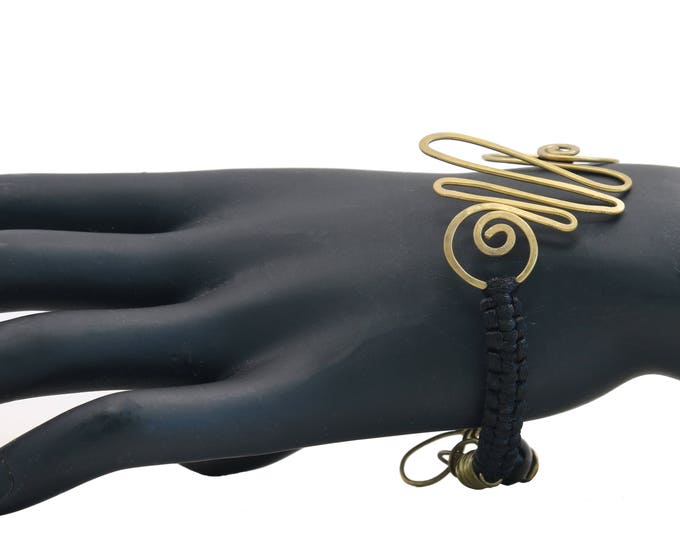 Black Onyx Macrame Gemstone Bracelet for Strength & Determination, Handmade Bracelet for Root Chakra, Reiki, Yoga