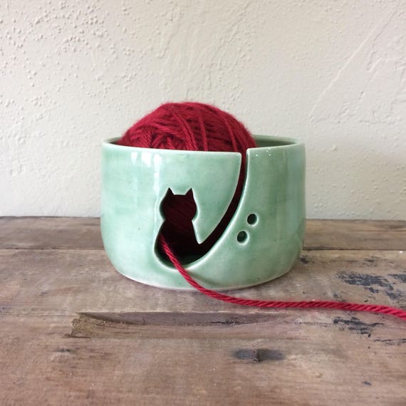 Kitty Yarn Bowl/Cat Yarn Bowl