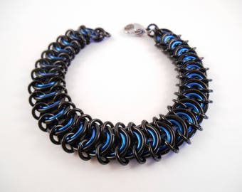 Aluminum Vertebrae Bracelet - Black & Blue Anodized Aluminum Vertebrae Chain Maille Bracelet