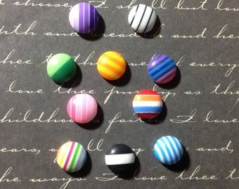 20 round applique with multicolored stripes