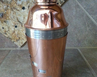 Very Nice Dial-A-Drink Copper and Stainless Steel Cocktail Shaker by OGGI, Excellent Condition, 4 Piece Set, Measures 10" Tall, Great Find