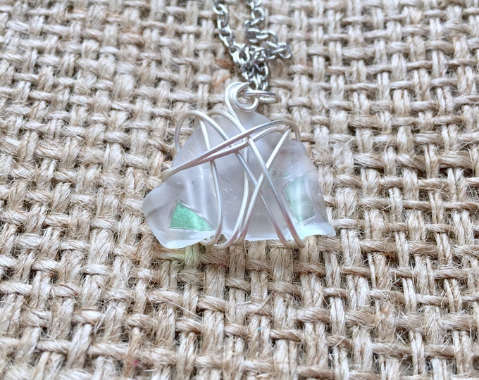 Sea Glass Necklace, Faux Sea Glass Pendant, Tumbled Glass Necklace, Mermaid Necklace, Wire Wrapped Pendant, Wire Wrapped Glass. Sea Glass