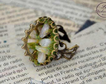 "Géologhia" Steampunk Adjustable ring: Moon stone