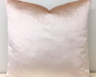 Luxury Powder Pink Velvet Pillow Cover, Pink Pillow, Velvet Pillow, Designer Pillows, Decorative Throw Pillow,Velvet Cushions,Velvet Pillows