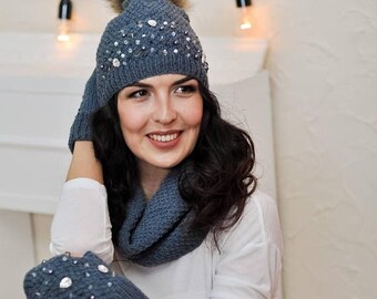 Gift ideas for her Beanie hat Fur pom pom hat Womens hat Knit beanie Knit hat Winter hat Gift for women Beanie for girls Gift for sister