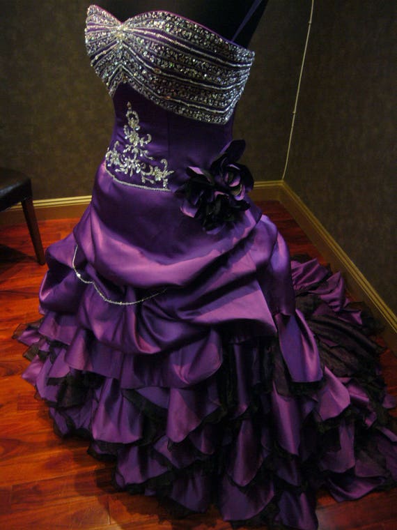  Royal  Purple  Wedding  Dress  Alternative Offbeat Custom Made to