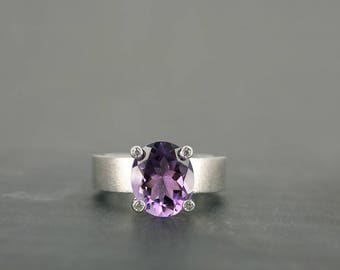 18k White Gold Diamond Ring with Amethyst – white gold satinated brushed ring – Amethyst Ring- contemporary jewelry