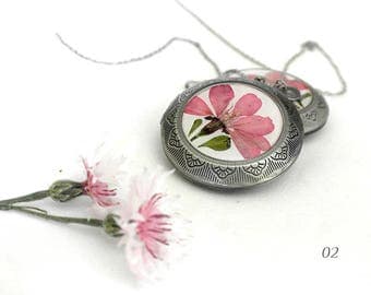 Personalized locket necklace initial Flower jewelry for gift Large pendant for mother gift Pastel necklace Real flower necklace for sister