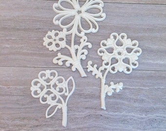 Vintage flower wall plaques, Homco Plastic, set of 3