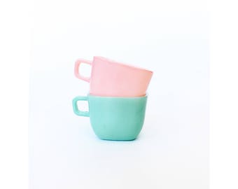 Vintage Pair of Glasbake Mugs / Pink and Aqua