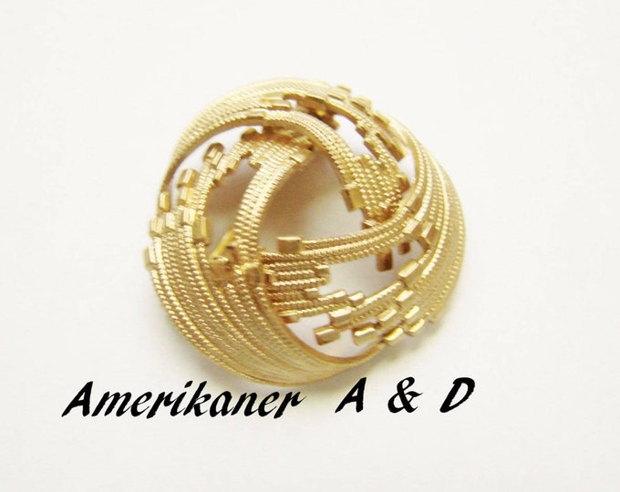 Vintage Amerikaner A & D Brooch / Rolled Gold Plate / Designer Signed / Jewelry / Jewellery