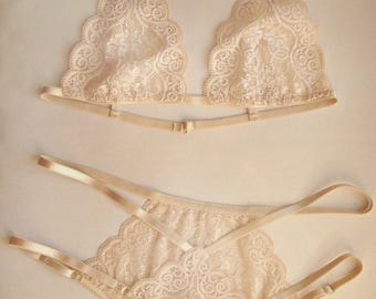 Bridal lingerie set Honeymoon lingerie Lace lingerie set Nude lingerie Lingerie set golden Lingerie sexy set Sheer lingerie Strappy lingerie