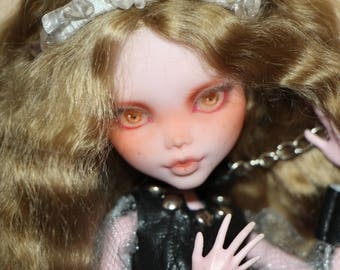 monster high repaint doll Draculaura OOAK free shipping