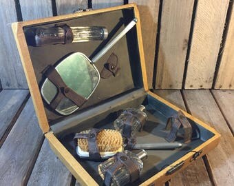 Vintage Grooming Kit, Tweed Grooming Kit, Vintage Tweed Case, Tweed