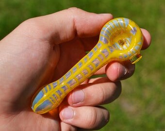 Yellow Pipe for smoking hobbit pipe Handmade Pipe Handmade glass spoon pipe Glass Smoking Bowl Girly pipe change color Best souvenir gift