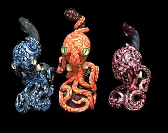 Custom octopus pipe, kraken pipe, glass smoking pipe, glow in the dark fantasy pipe, unique glass pipes, Clay Pipe, Glass Bowl, Animal Pipes
